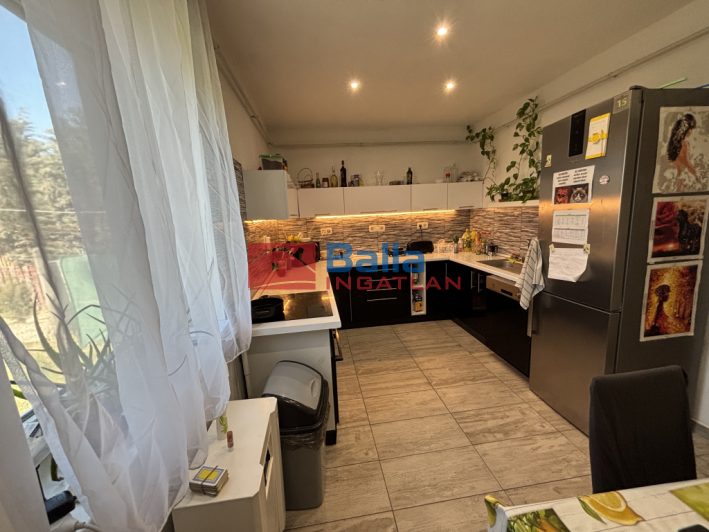 Eladó 86 m²-escsaládi ház Iklad, Deák Ferenc utca: 69'900'000 Ft