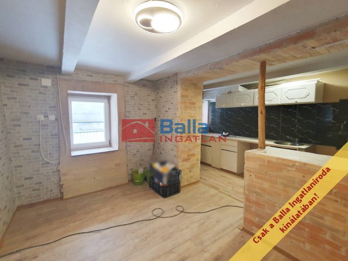 Eladó 48 m²-escsaládi ház Isaszeg, Penny Market közeli utca: 45'900'000 Ft