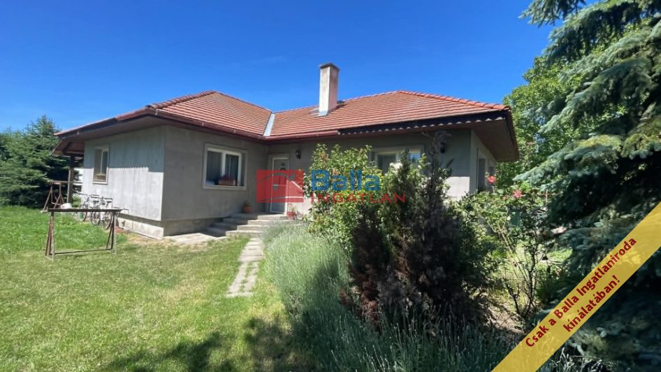Eladó 92 m²-escsaládi ház Isztimér, Jókai utca: 78'000'000 Ft
