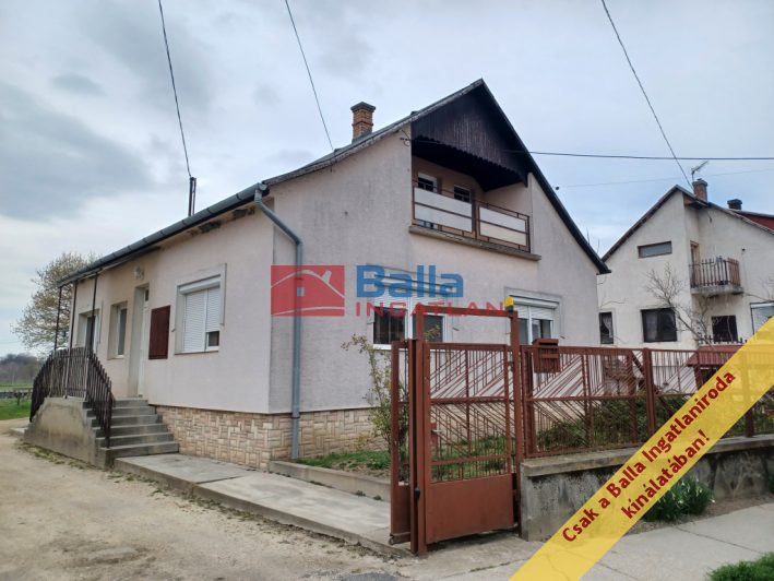 Eladó 100 m²-escsaládi ház Kajászó, Rákóczi utca: 102'500'000 Ft