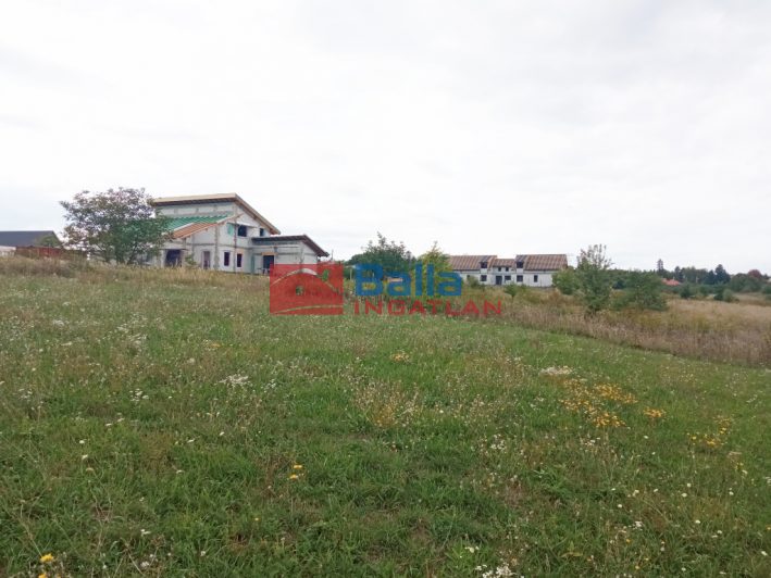 Eladó 744 m²-estelek Kerepes, Hegy u. mentén: 33'000'000 Ft