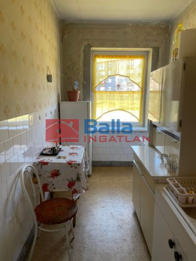 Eladó 53 m²-estársasházi lakás Komló, Kossuth Lajos utca: 9'800'000 Ft