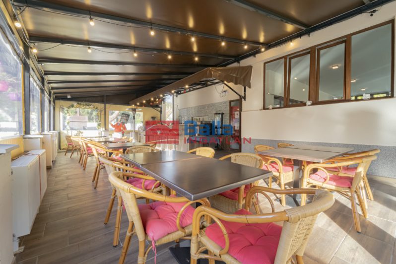 Eladó 435 m²-esvendéglátó egység utcai bejárattal Leányfalu, Móricz Zsigmond út: 460'000'000 Ft