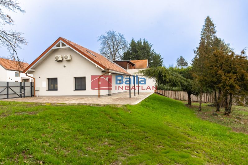 Eladó 140 m²-escsaládi ház Leányfalu, Móricz Zsigmond utca: 129'900'000 Ft