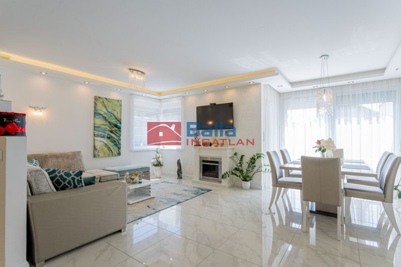 Eladó 182 m²-esikerház Mogyoród, Fóti út: 188'000'000 Ft