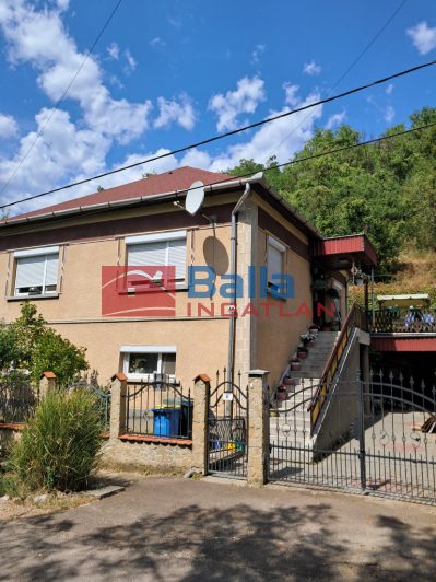 Eladó 150 m²-escsaládi ház Ózd, Kodály Zoltán utca: 28'500'000 Ft