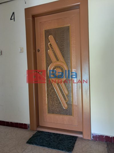 Eladó 35 m²-estársasházi lakás Ózd, Vasvár út: 9'800'000 Ft