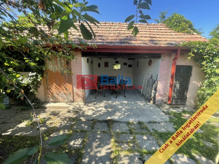 Eladó 75 m²-escsaládi ház Pusztaszabolcs, Arany János utca: 56'000'000 Ft