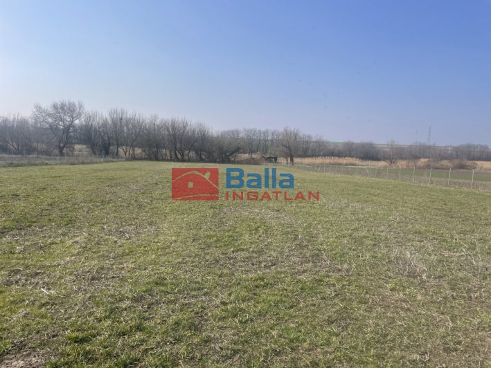 Ráckeresztúr (Ráckeresztúr) - Központi utca:  4141 m&sup2;-es telek   (48'000'000 ,- Ft)