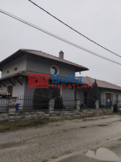 Eladó 143 m²-escsaládi ház Ráckeve, Galamb utca: 140'000'000 Ft