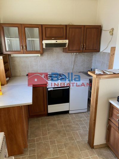 Eladó 58 m²-estársasházi lakás Szigetszentmiklós, Iskola  utca közeli utca: 54'000'000 Ft