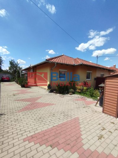 Eladó 76 m²-esikerház Szigetszentmiklós (Kertváros) , Műúthot közeli utca: 85'900'000 Ft