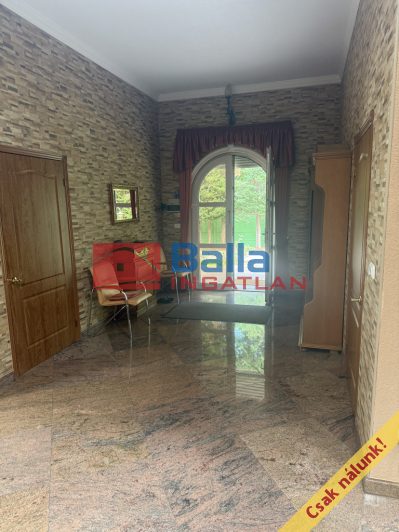 Eladó 502 m²-escsaládi ház Szigetszentmiklós, Ragád részen utca: 249'000'000 Ft