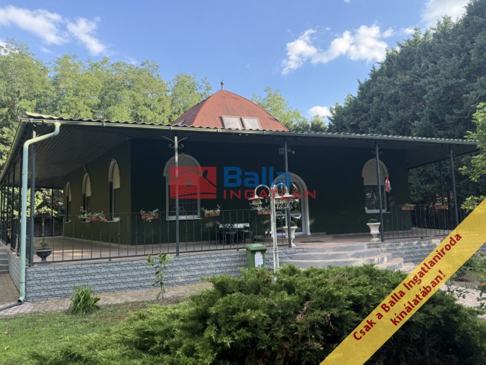 Eladó 502 m²-escsaládi ház Szigetszentmiklós, Ragád részen utca: 249'000'000 Ft