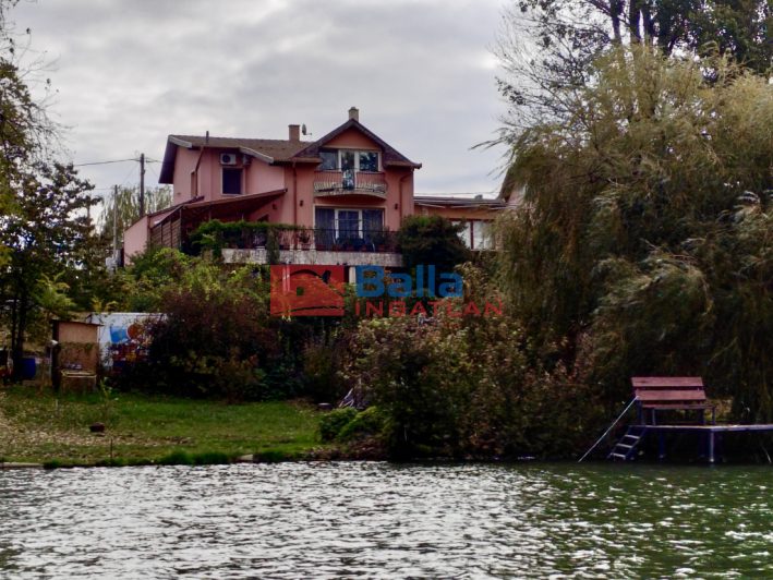 Eladó 250 m²-escsaládi ház Taksony, Dunaparti: 349'900'000 Ft