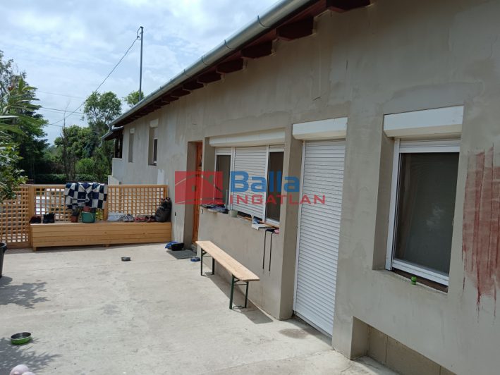 Eladó 280 m²-escsaládi ház Tárnok, Sóskúti út: 115'000'000 Ft