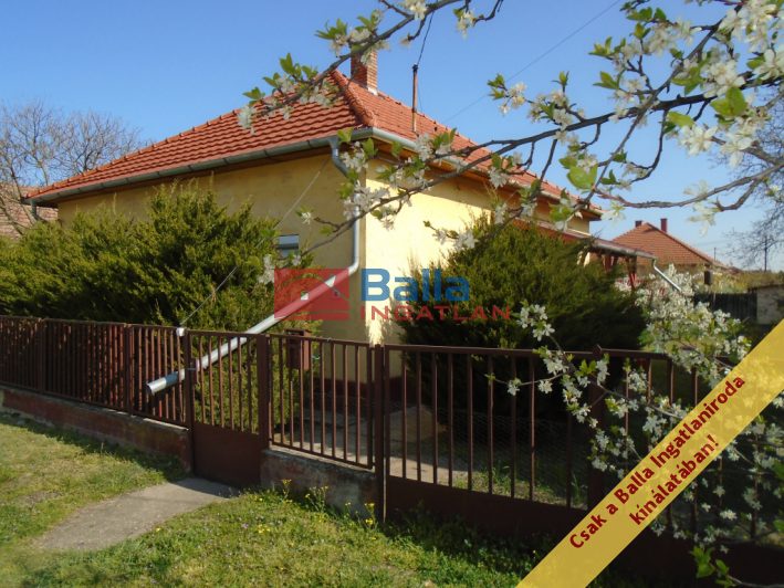 Eladó 70 m²-escsaládi ház Tiszakécske, Gábor Áron utca: 46'900'000 Ft