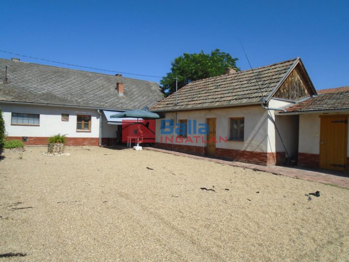 Eladó 70 m²-escsaládi ház Tiszakécske, Kígyó utca: 29'000'000 Ft