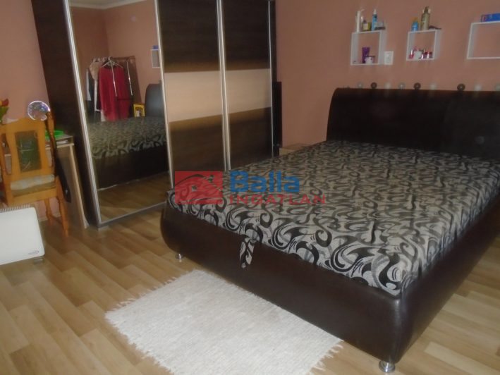 Eladó 72 m²-escsaládi ház Tiszakécske, Városközpont utca: 32'500'000 Ft