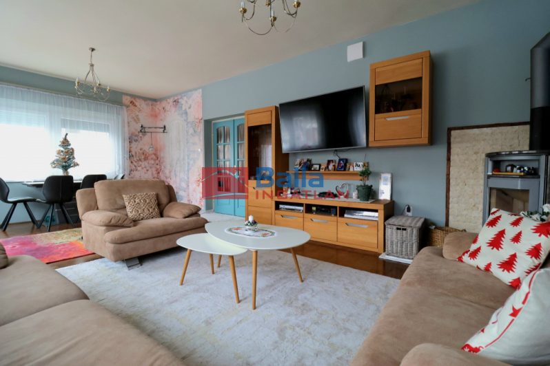 Tököl - központban:  234 m&sup2;-es családi ház   (136'900'000 ,- Ft)