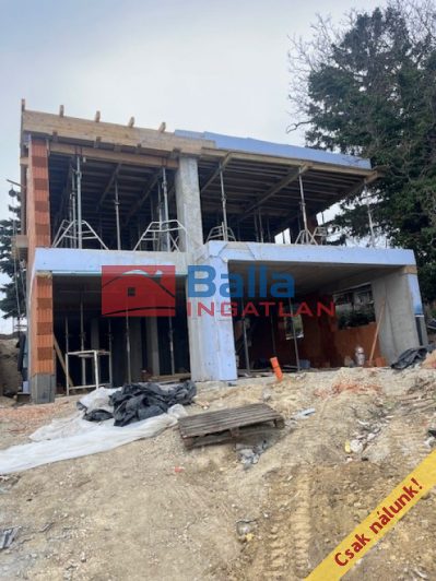 Eladó 110 m²-estársasházi lakás Törökbálint, Séta utca: 155'000'000 Ft