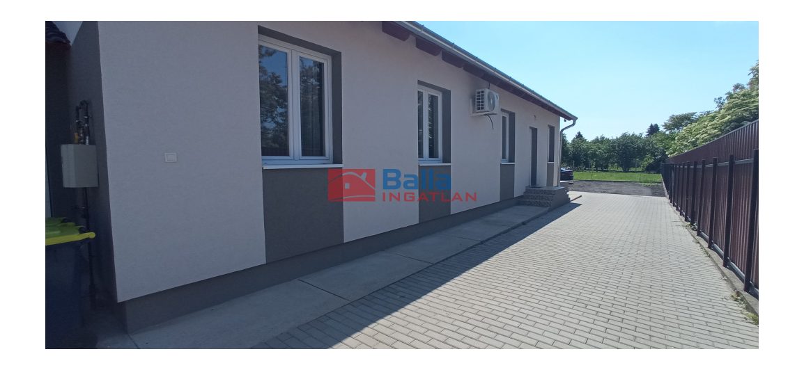 Eladó 165 m²-escsaládi ház Üllő, központhoz közel: 139'900'000 Ft