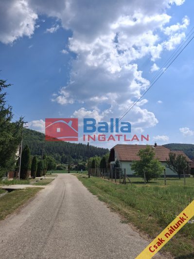 Eladó 840 m²-estelek Uppony, Ifjúság utca: 13'000'000 Ft