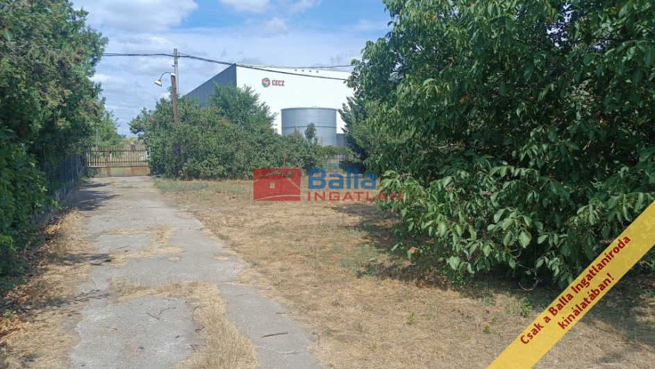 Eladó 5604 m²-estelek Vác, Gödöllői út: 62'900'000 Ft