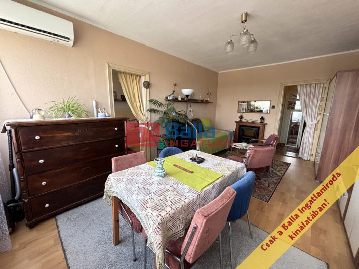 Eladó 52 m²-estársasházi lakás Vác, Vám utca: 55'900'000 Ft