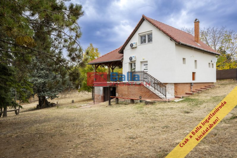 Eladó 110 m²-escsaládi ház Vác, Vizipipa köz: 118'000'000 Ft
