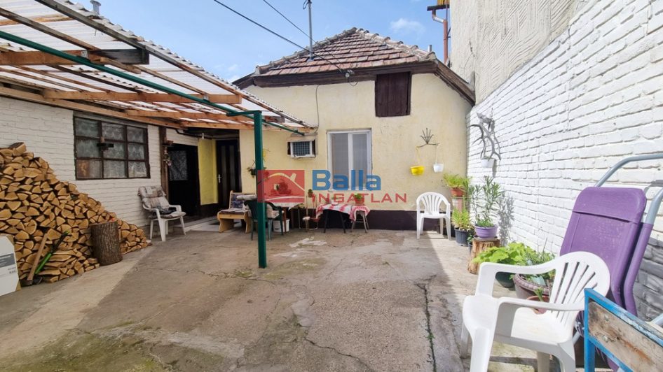 Eladó 68 m²-escsaládi ház Vác, Zátony utca: 49'500'000 Ft