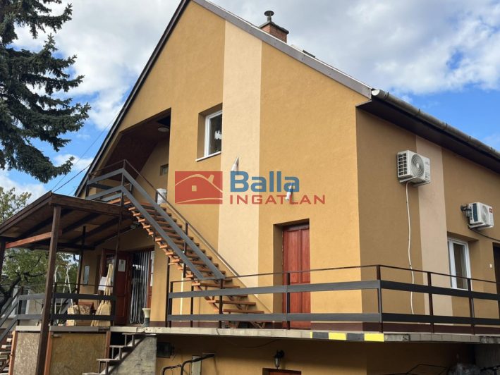 Eladó 267 m²-escsaládi ház Vecsés, Jó befektetés: 119'900'000 Ft