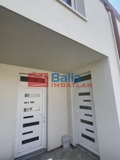 Eladó 82 m²-esikerház Velence, Madár utca: 105'000'000 Ft