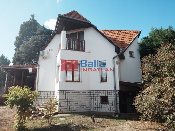 Eladó 150 m²-escsaládi ház Velence (Velence) , Bogrács utca: 139'000'000 Ft