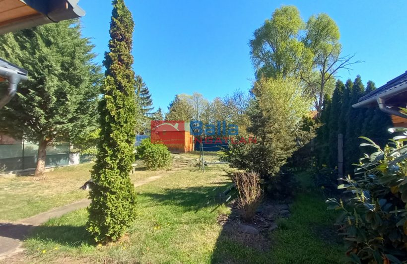 Eladó 45 m²-escsaládi ház Veresegyház, Tópart: 64'000'000 Ft