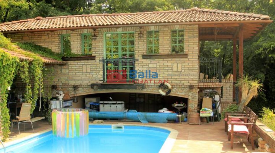 Eladó 1030 m²-estelek Veresegyház, Zivatar utca: 82'000'000 Ft