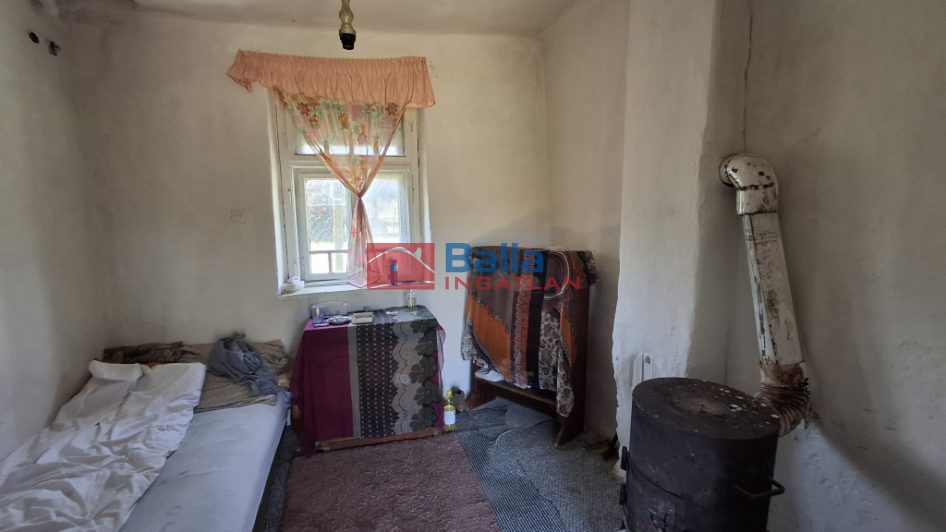 Vése - Kis utca:  50 m&sup2;-es családi ház   (3'500'000 ,- Ft)