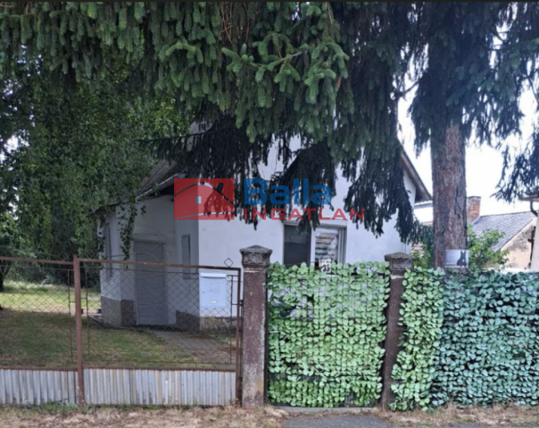 Beleg - Petőfi utca:  49 m²-es családi ház   (11'500'000 ,- Ft)