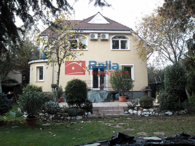 X. Kerület (Óhegy) - Bodza utca:  432 m²-es családi ház   (172'000'000 ,- Ft)