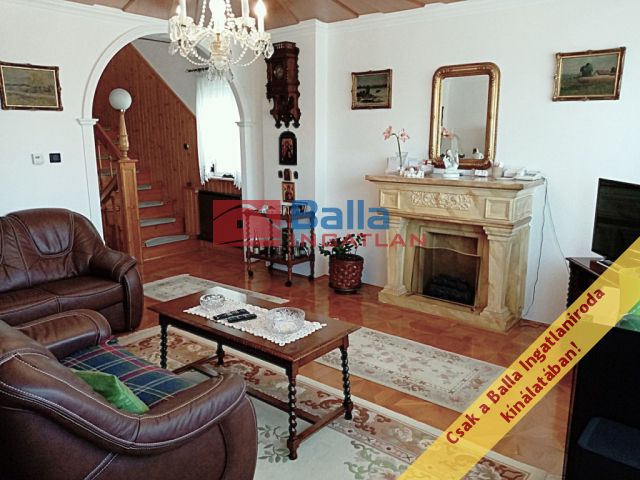 XV. Kerület (Rákospalota) - Bercsényi utca:  151 m²-es családi ház   (152'000'000 ,- Ft)