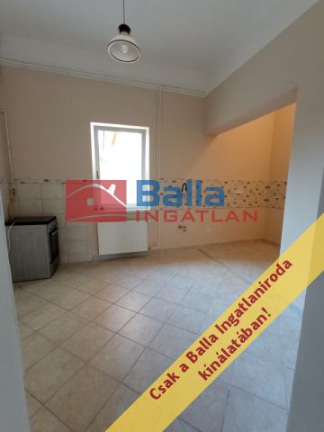 XVI. Kerület (Mátyásföld) - Mátyásföld:  146 m&sup2;-es családi ház   (152'000'000 ,- Ft)