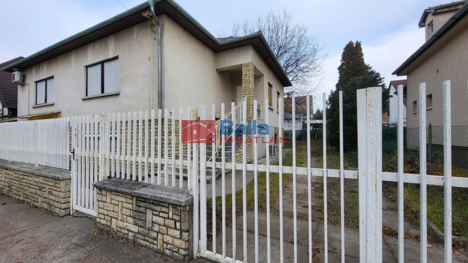 XVI. Kerület (Sashalom) - Sashalom:  244 m&sup2;-es családi ház   (134'900'000 ,- Ft)