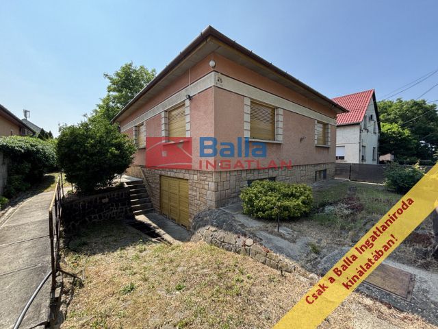 XVII. Kerület (Rákoscsaba) - Zrínyi utca környéki utca:  105 m²-es családi ház   (88'000'000 ,- Ft)