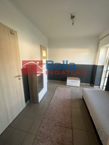 XVII. Kerület (Rákoshegy) - Felsőrákoshegyi utca:  50 m²-es családi ház   (190'000 ,- Ft)