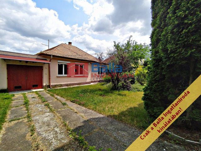XVII. Kerület (Rákoshegy) - Szilágyi Dezső utca:  100 m²-es családi ház   (95'000'000 ,- Ft)