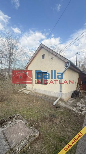 XVII. Kerület (Rákoskert) - Szárazhegyen lévő utca:  40 m&sup2;-es családi ház   (84'900'000 ,- Ft)