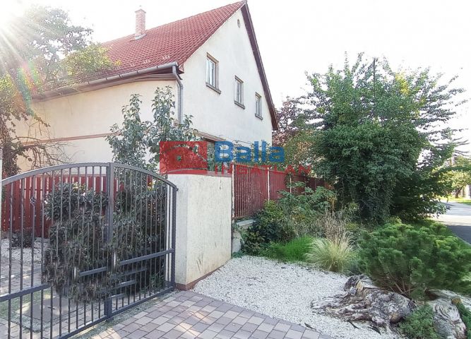 XVIII. Kerület (Gloriett telep) - Batthyány Lajos utca:  180 m²-es családi ház   (110'000'000 ,- Ft)
