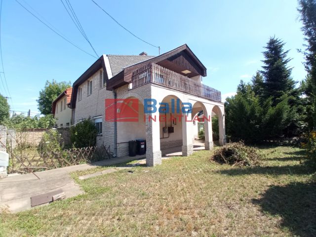 XXI. Kerület (Erdősor) - VETŐ utca:  140 m²-es családi ház   (94'900'000 ,- Ft)