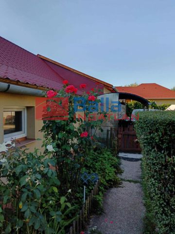 Debrecen - Elek utca:  96 m²-es családi ház   (68'500'000 ,- Ft)