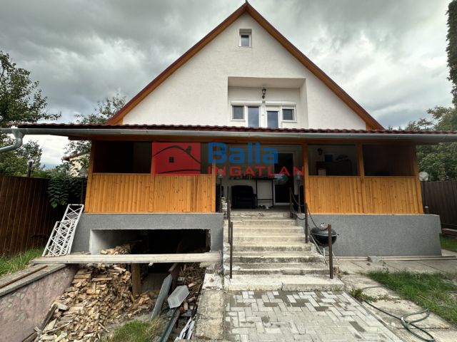 Délegyháza - Csendes utca:  194 m²-es családi ház   (144'700'000 ,- Ft)